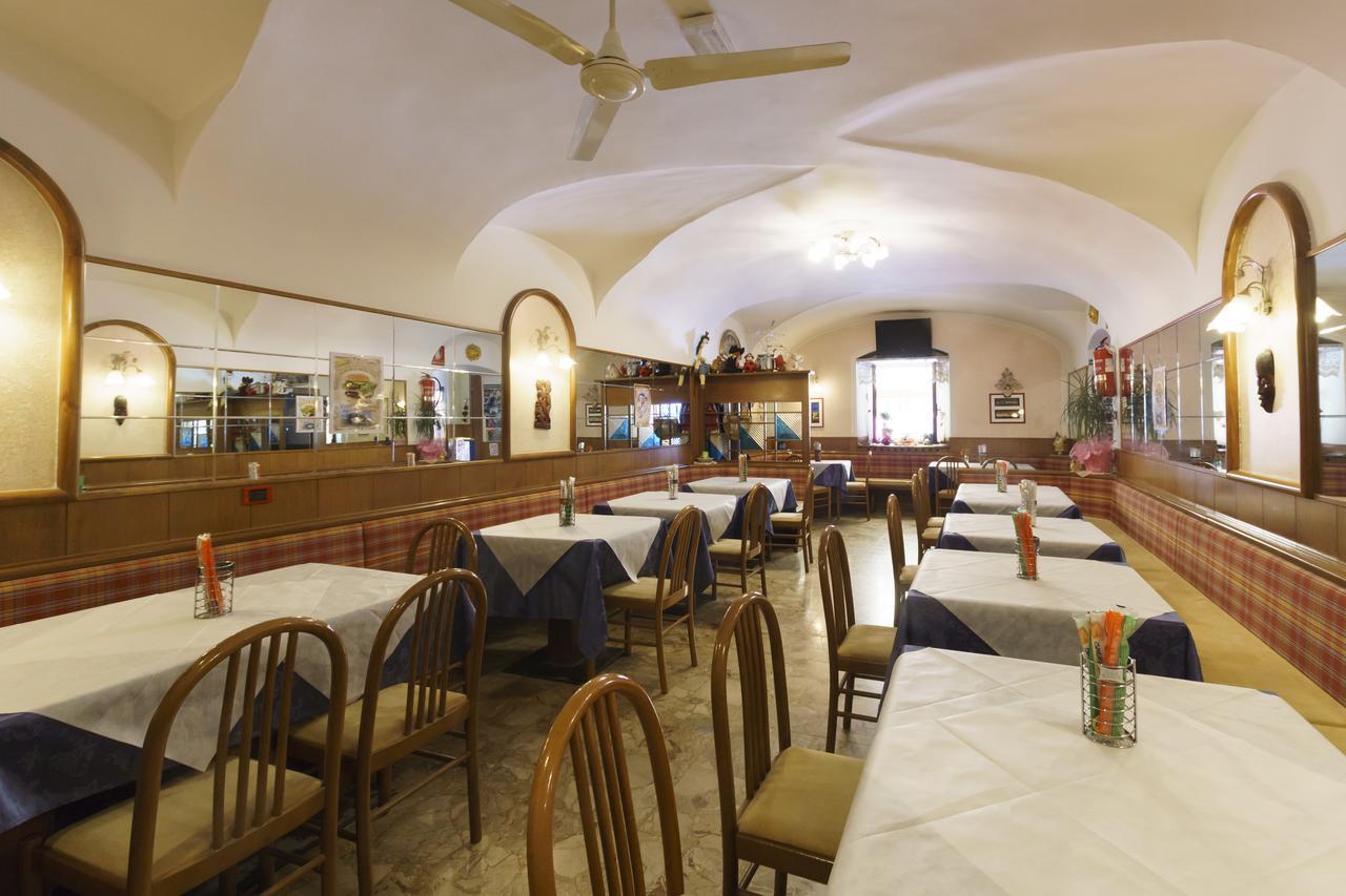 Albergo Roncone Exterior photo